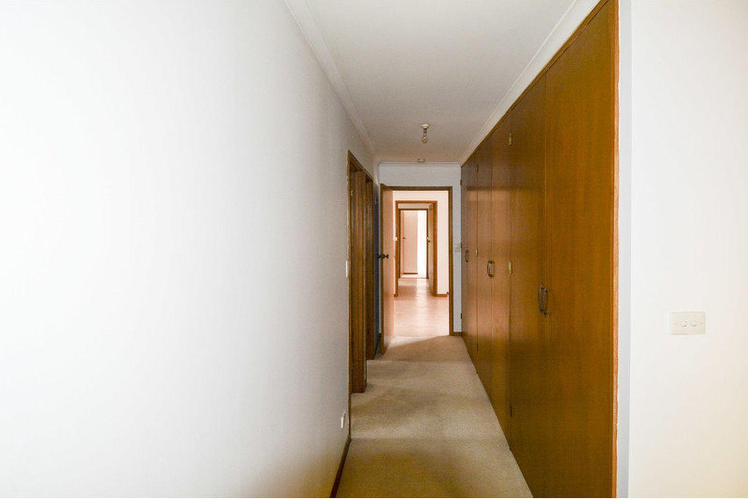 4 Oak Court, Horsham