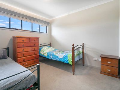 4 Green Way, Rochedale South
