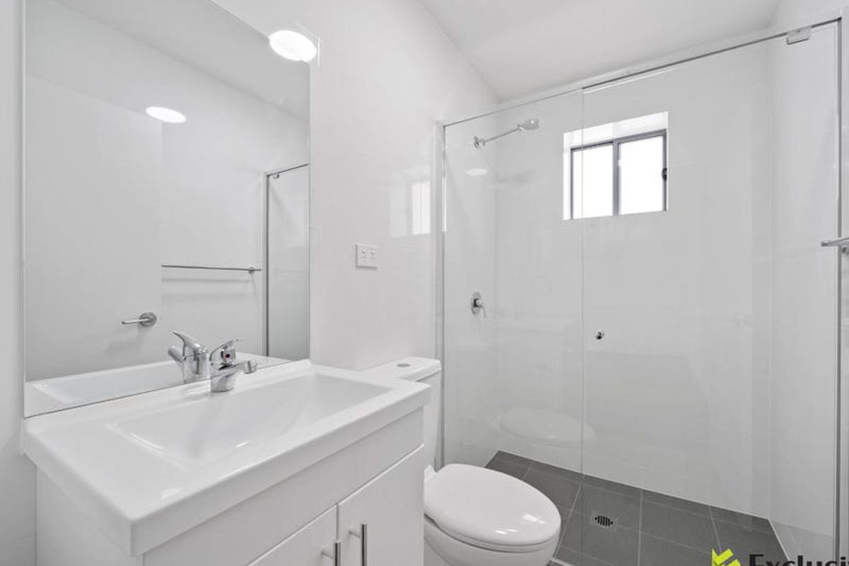 37 Great Western Highway, Kingswood
