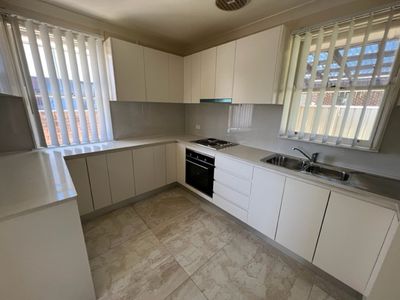 6 Banks Road, Busby
