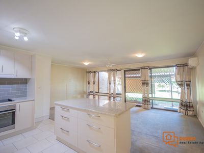 4 / 10 Sturt Circle, Dubbo