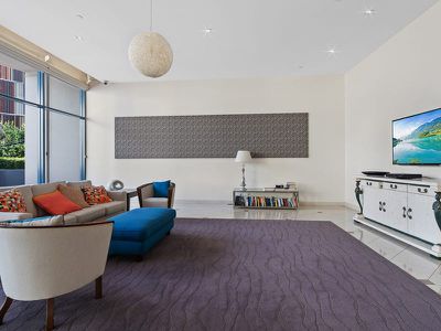 11 / 321 Main Street, Kangaroo Point