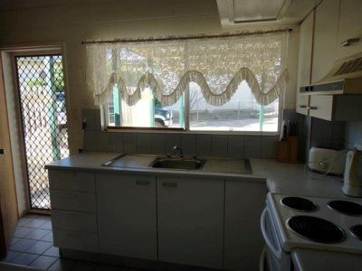 6 / 11 Boundary, Cooktown