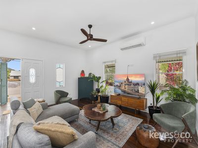 2 The Avenue, Hermit Park