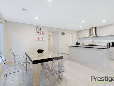 21 Dutch Avenue, Manor Lakes