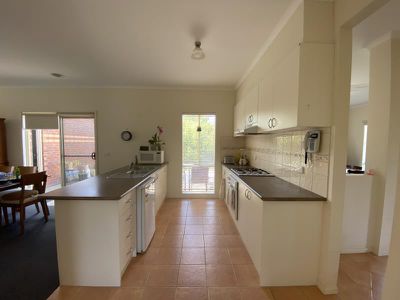 60 Conquest Drive, Werribee