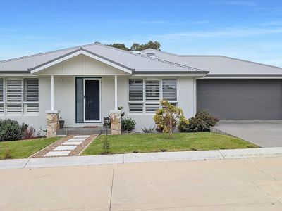 6 Yellowfin Close, Narooma