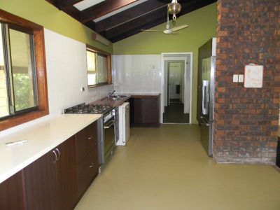 32 McGinn Road, Gheerulla