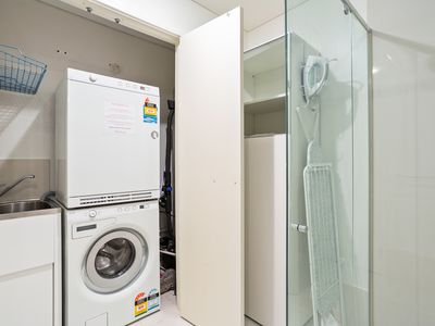 2201 / 237 Adelaide Terrace, Perth