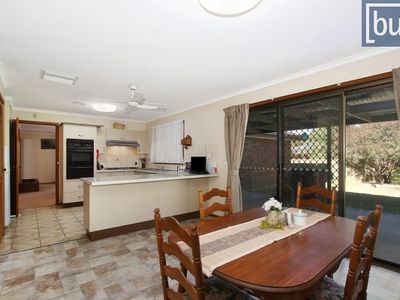 11 Doongan Pl, West Albury
