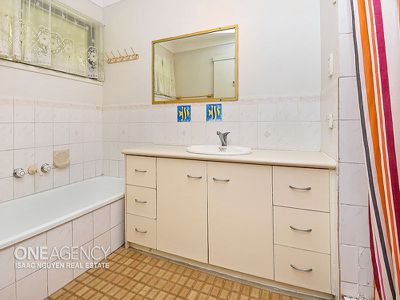 74 Station Road, Bethania