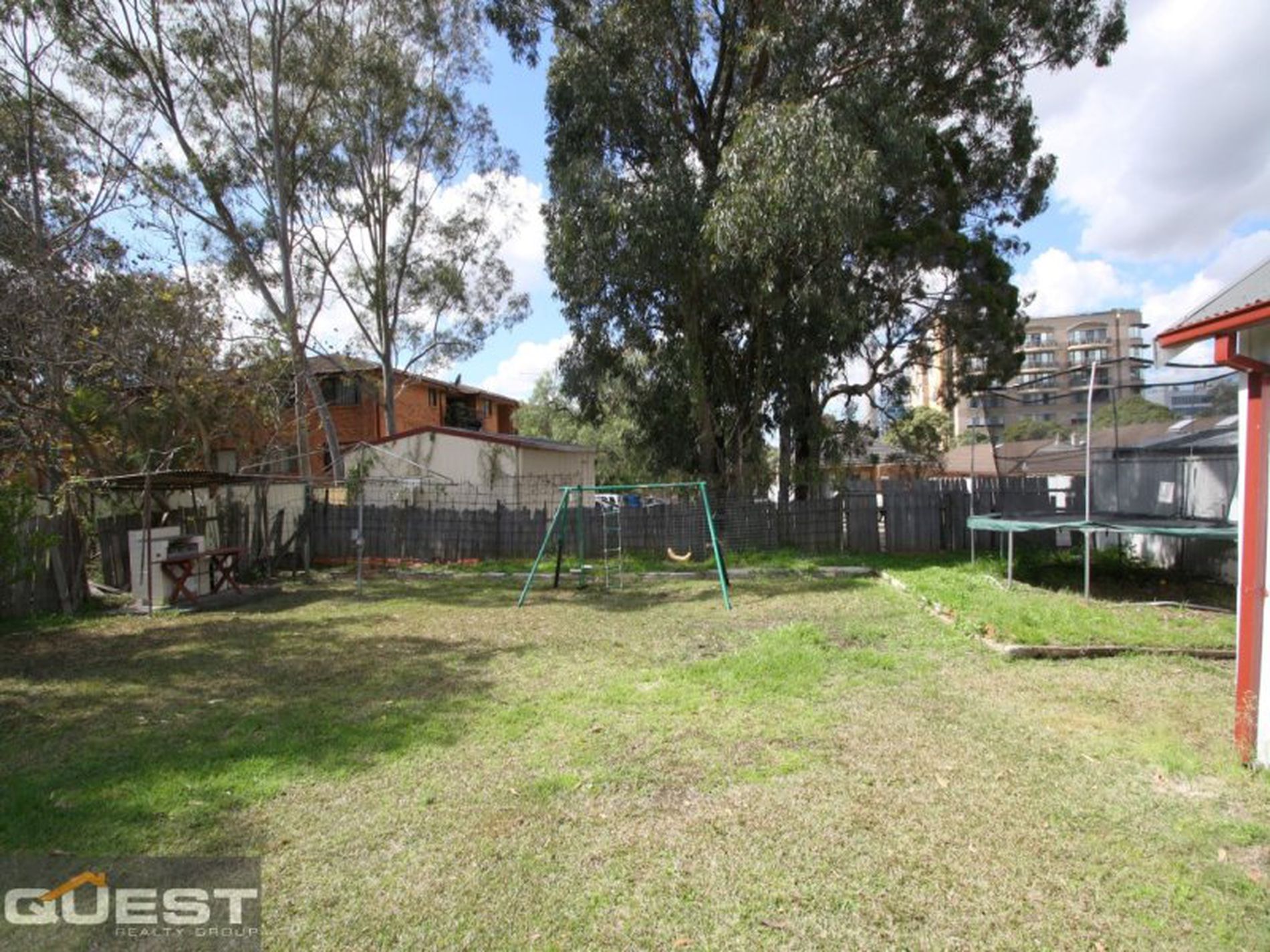 31 Cairds Avenue, Bankstown