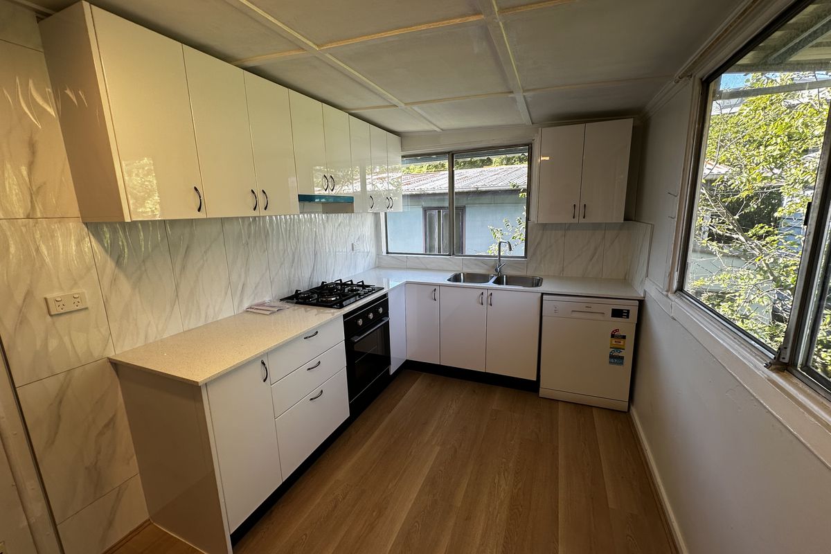 12 Dulwich Road, Yeronga