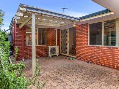 2/50 Ramsdale Street, Doubleview