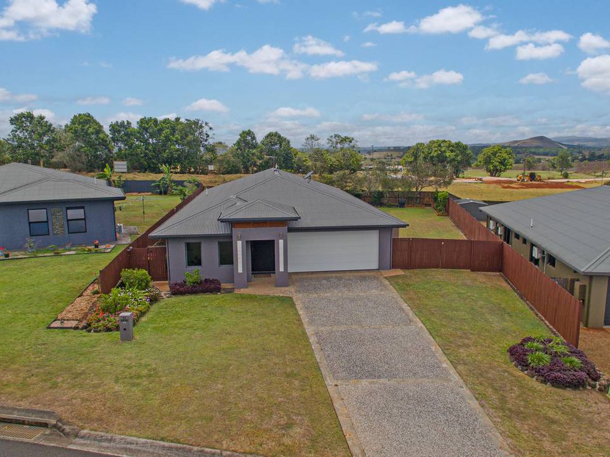 13 Lavender Crescent, Atherton