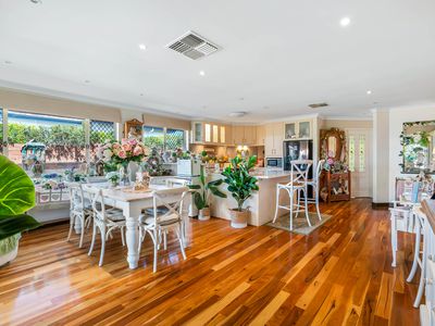 42 Cale Street, Como