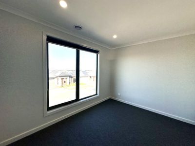 7 Pedirka Road, Truganina