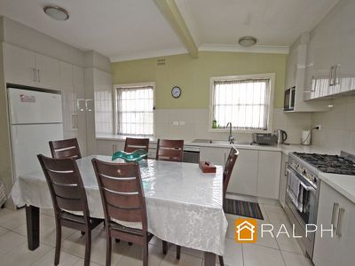 64 Canarys Road, Roselands