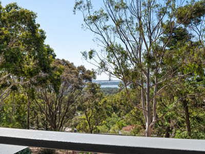 32 Seaview Drive, Happy Valley