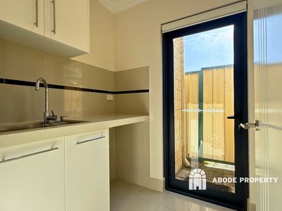 52B Salmar Way, Westminster