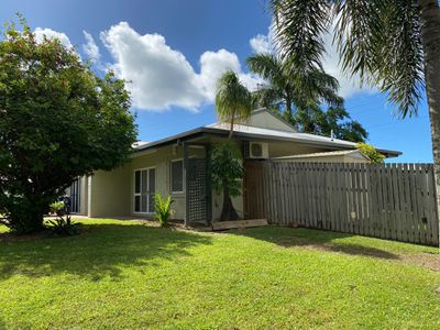 13 / 2-6 Lake Placid Road, Caravonica