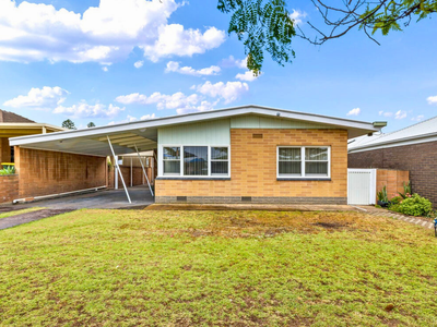 12 Silicate Avenue, Taperoo