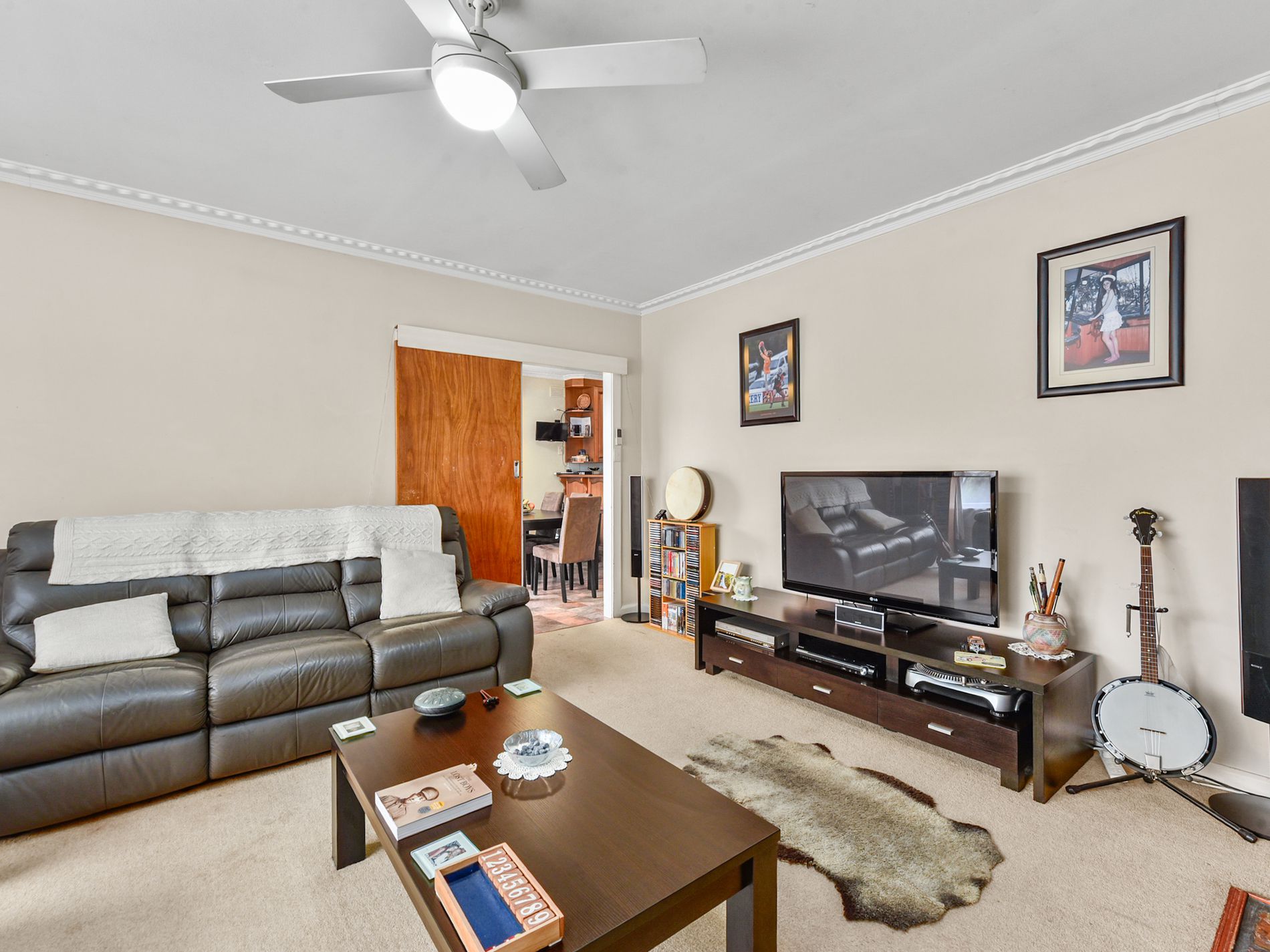 11 Ireland, Millicent