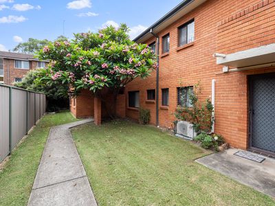 8 / 8 Dent Street, Jamisontown