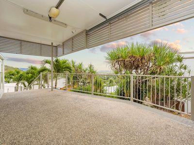 1 Seaview Court, Castle Hill