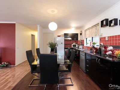 12 Linmac Court, Hampton Park
