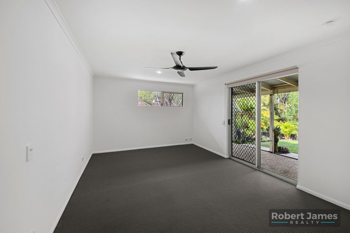 121 Outlook Drive, Tewantin