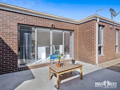 8 Coberley Way, Cranbourne North