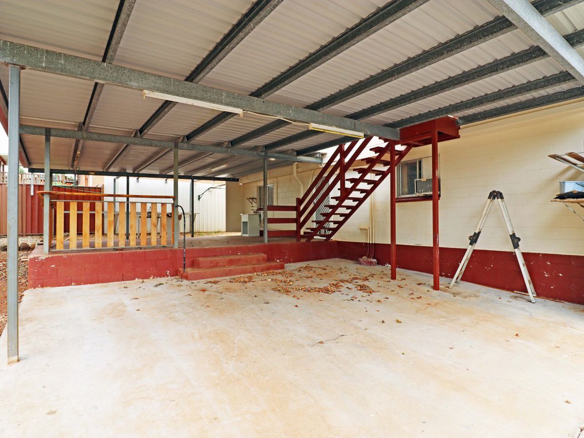 14 Azalea Street, Atherton