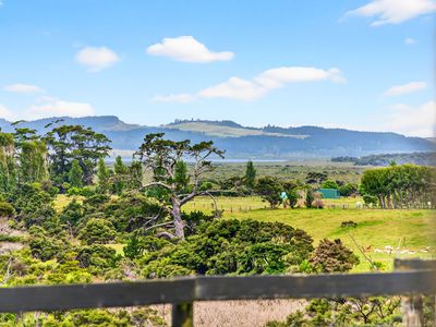 1014 South Head Road, South Head, Helensville