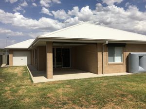 81 Cambridge Drive, Thurgoona