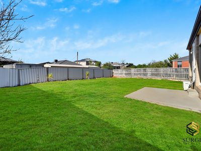 11 Holland Crescent, Truganina