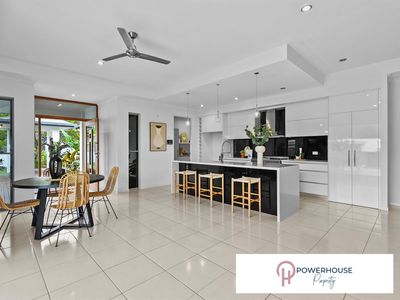 6 Badine Street, Caravonica