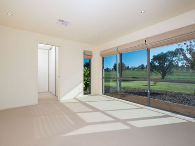 106 KERR ROAD, Thurgoona