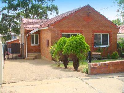 12 Carrisbrook Avenue, Mount Lewis