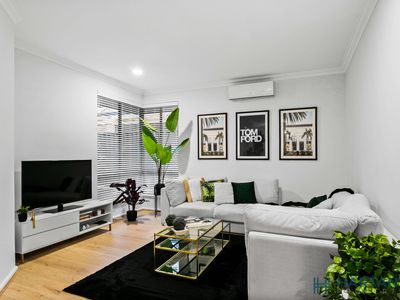 15 Mcgillivray Gardens, Winthrop