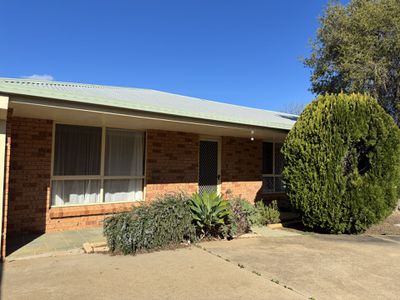 3 / 22 Barton Street, Parkes