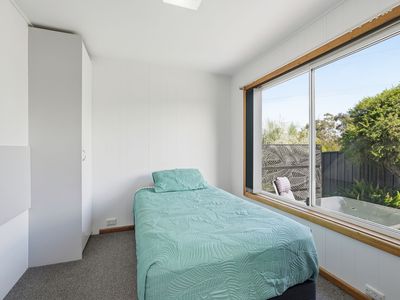 12 Jetty Road, Dodges Ferry
