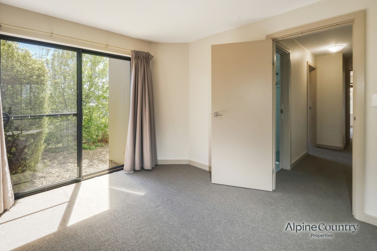 2 / 18 Nettin Circuit, Jindabyne