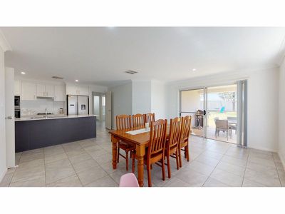 59 Champagne Drive, Dubbo