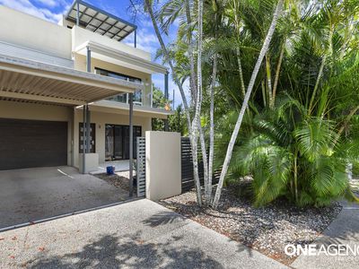 1 / 19 King Street, Urangan
