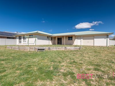 22 Emerald Drive, Kelso
