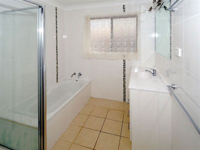 40 Yorlambu, Maroochydore