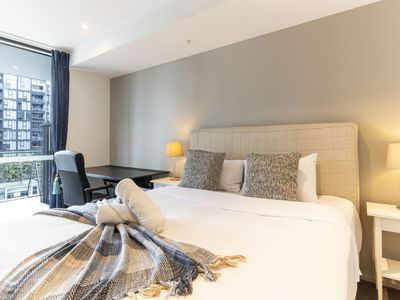 705 / 6 Galloway Street, Mascot