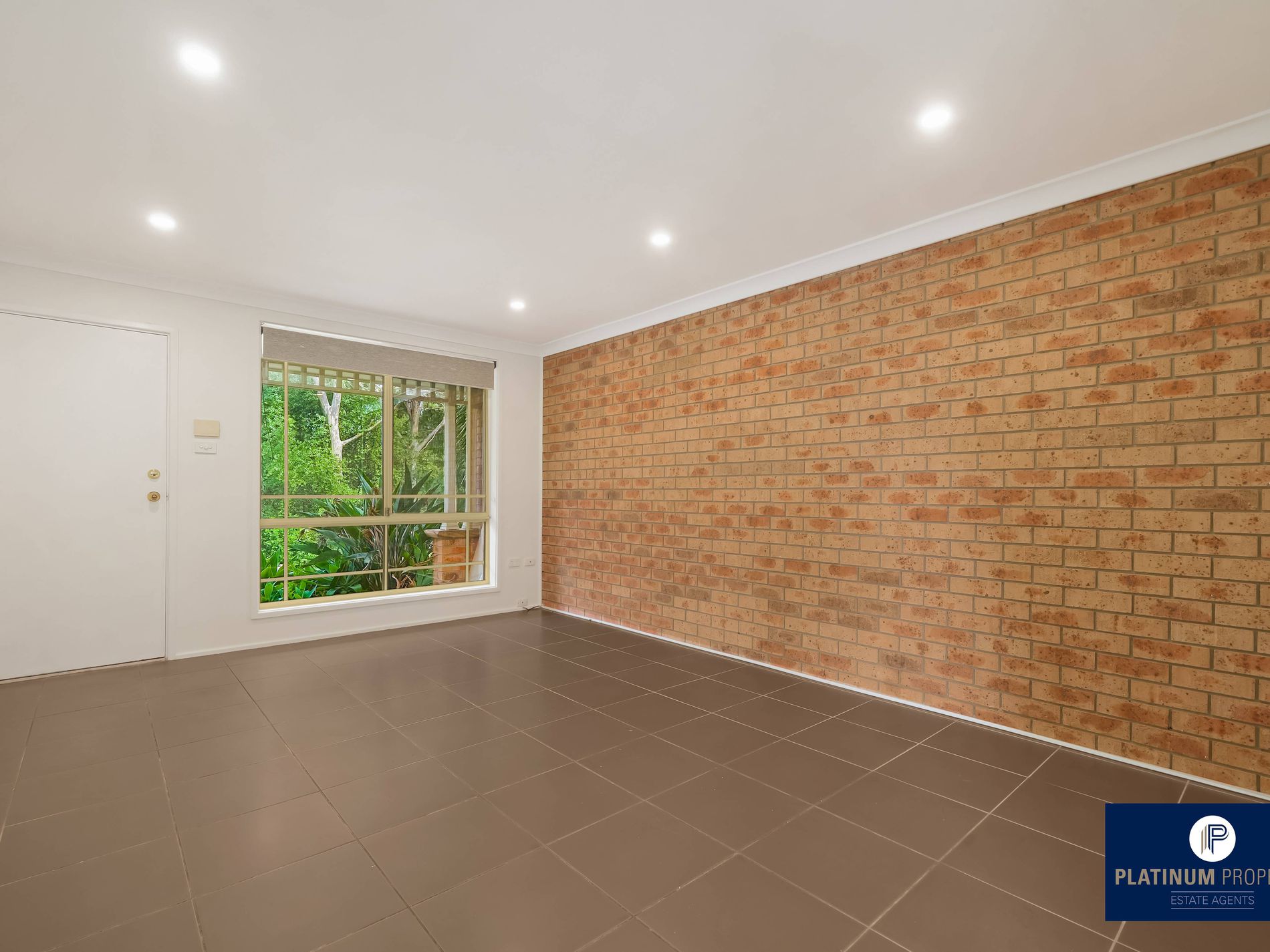 12B Cato Way, Casula