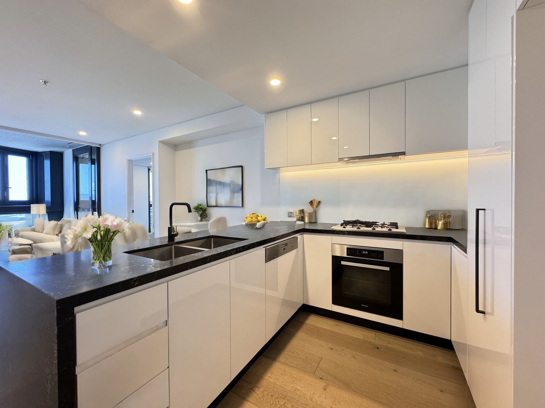 1909 / 275 Wickham Street,, Fortitude Valley